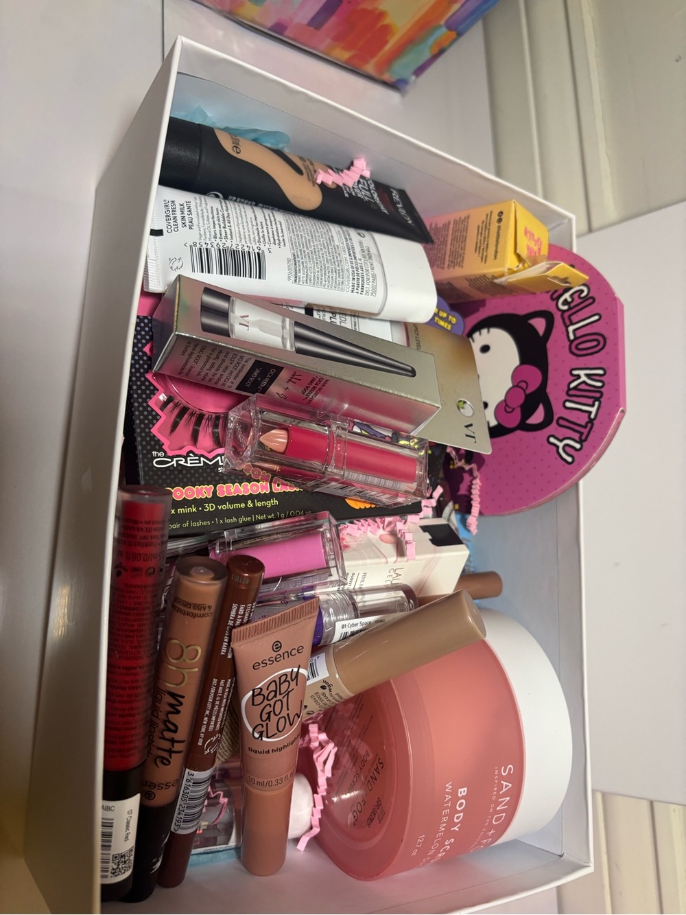 Makeup & Lash Gift Set 20-30 item. All new - Picture 4 of 4